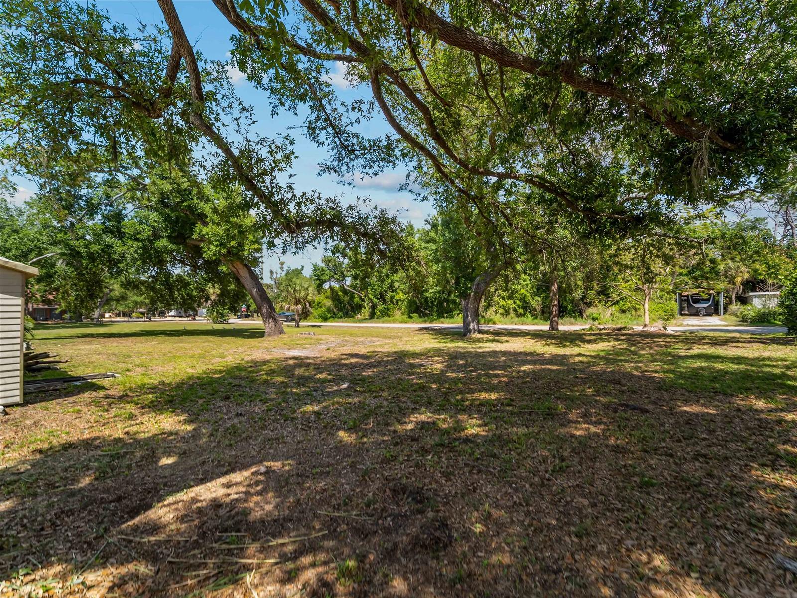 Dawn Dr Property Photo 18