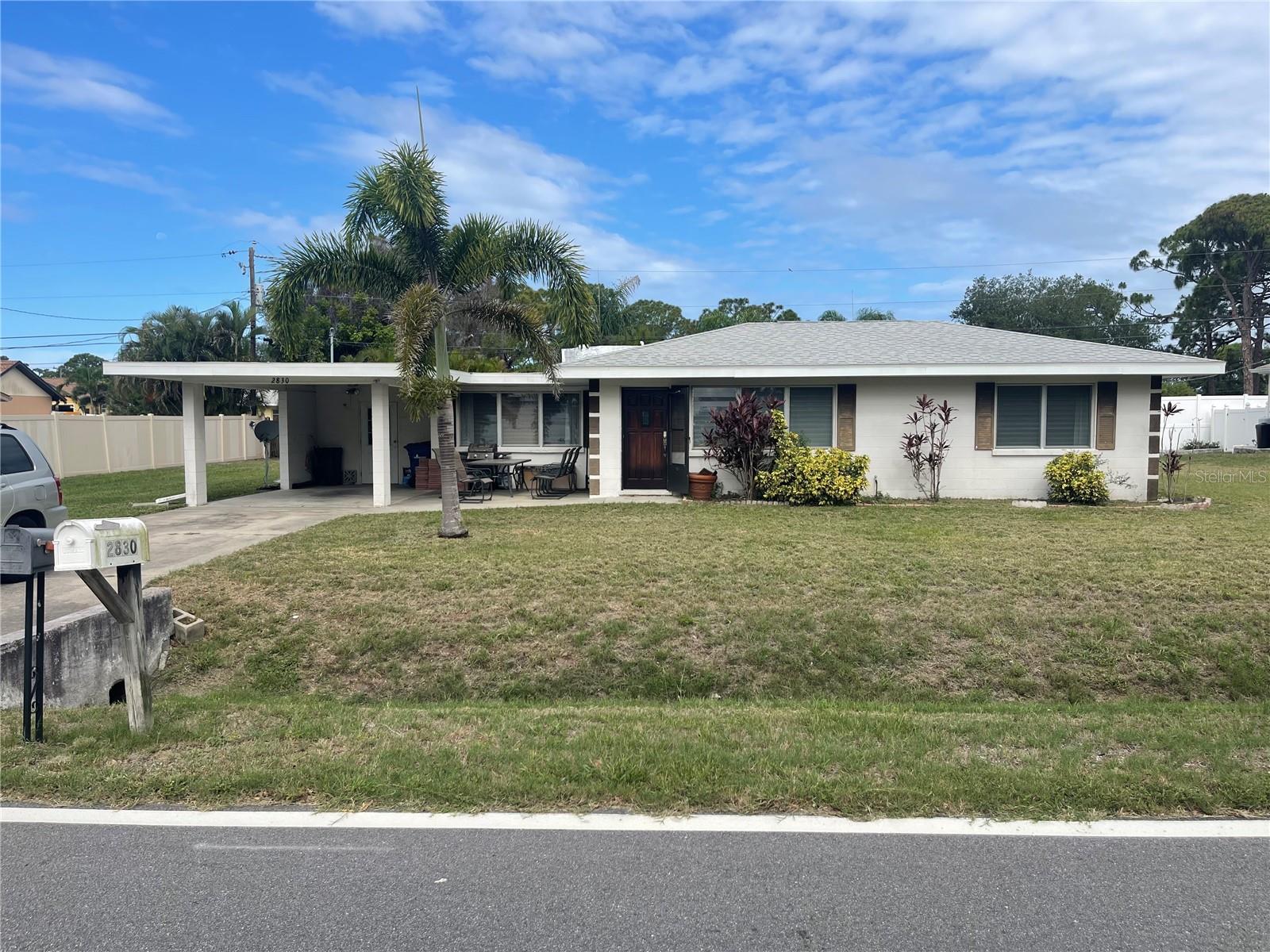 2830 SIESTA DR