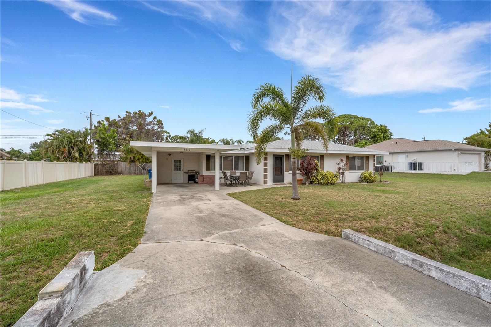 2830 Siesta Dr Property Photo 28