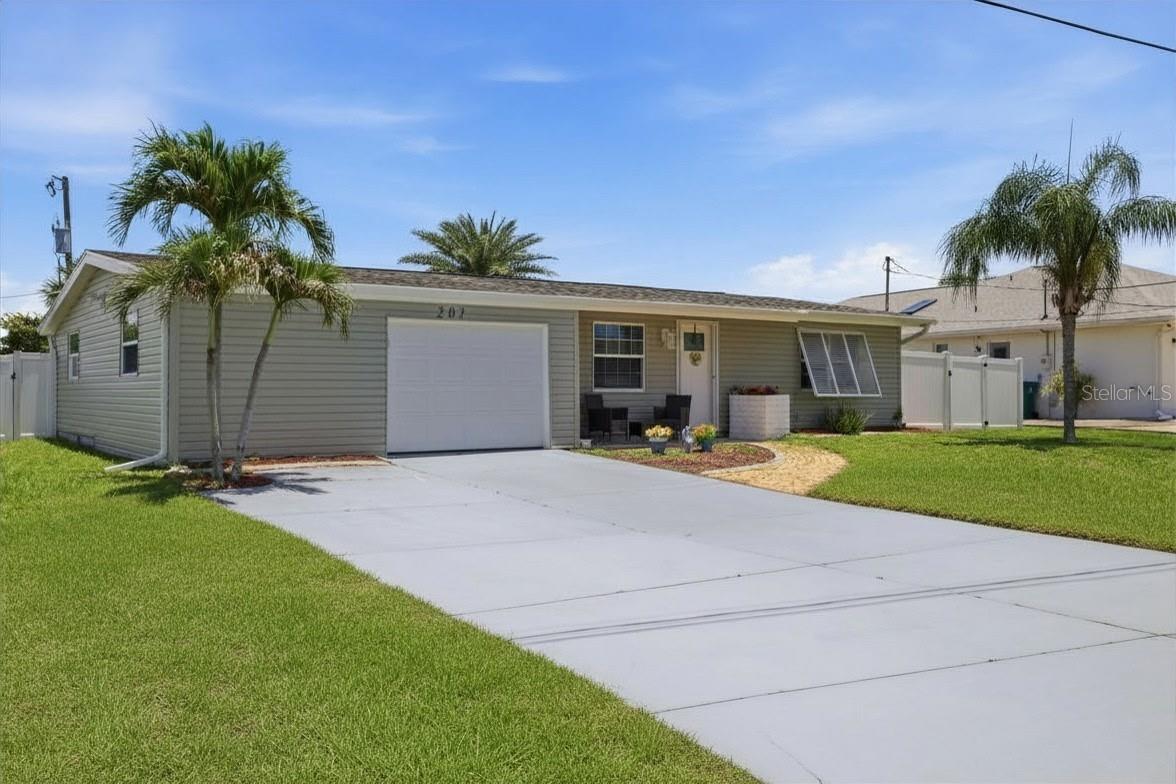 201 E TARPON BLVD NW Property Photo 1