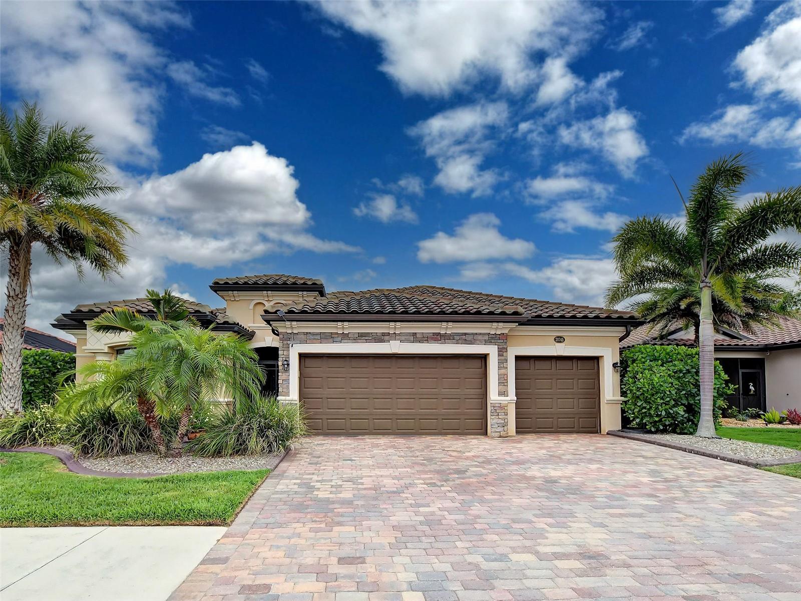20745 Granlago Dr Property Photo 2
