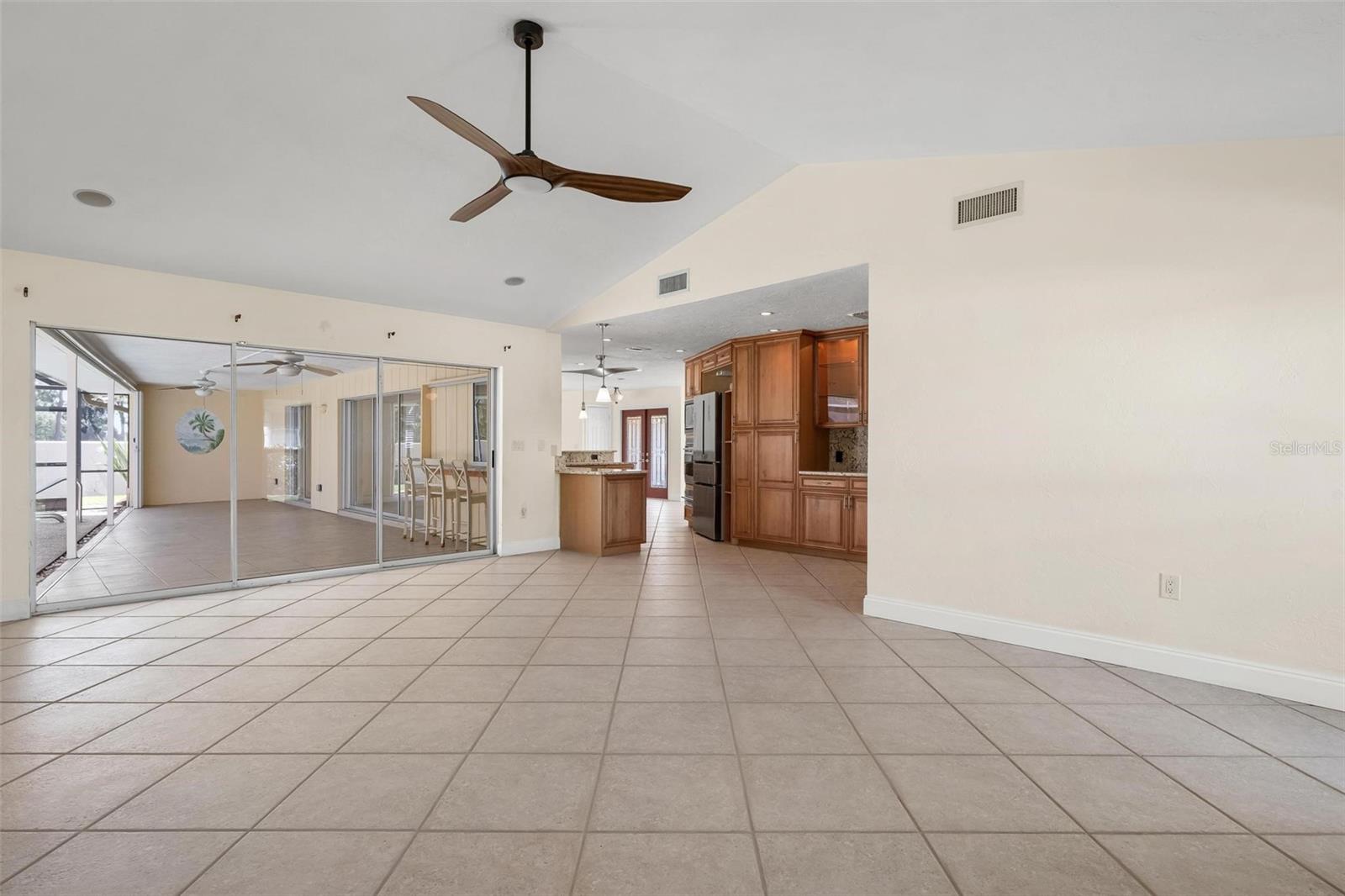 1011 Pine Forest Ct Property Photo 22