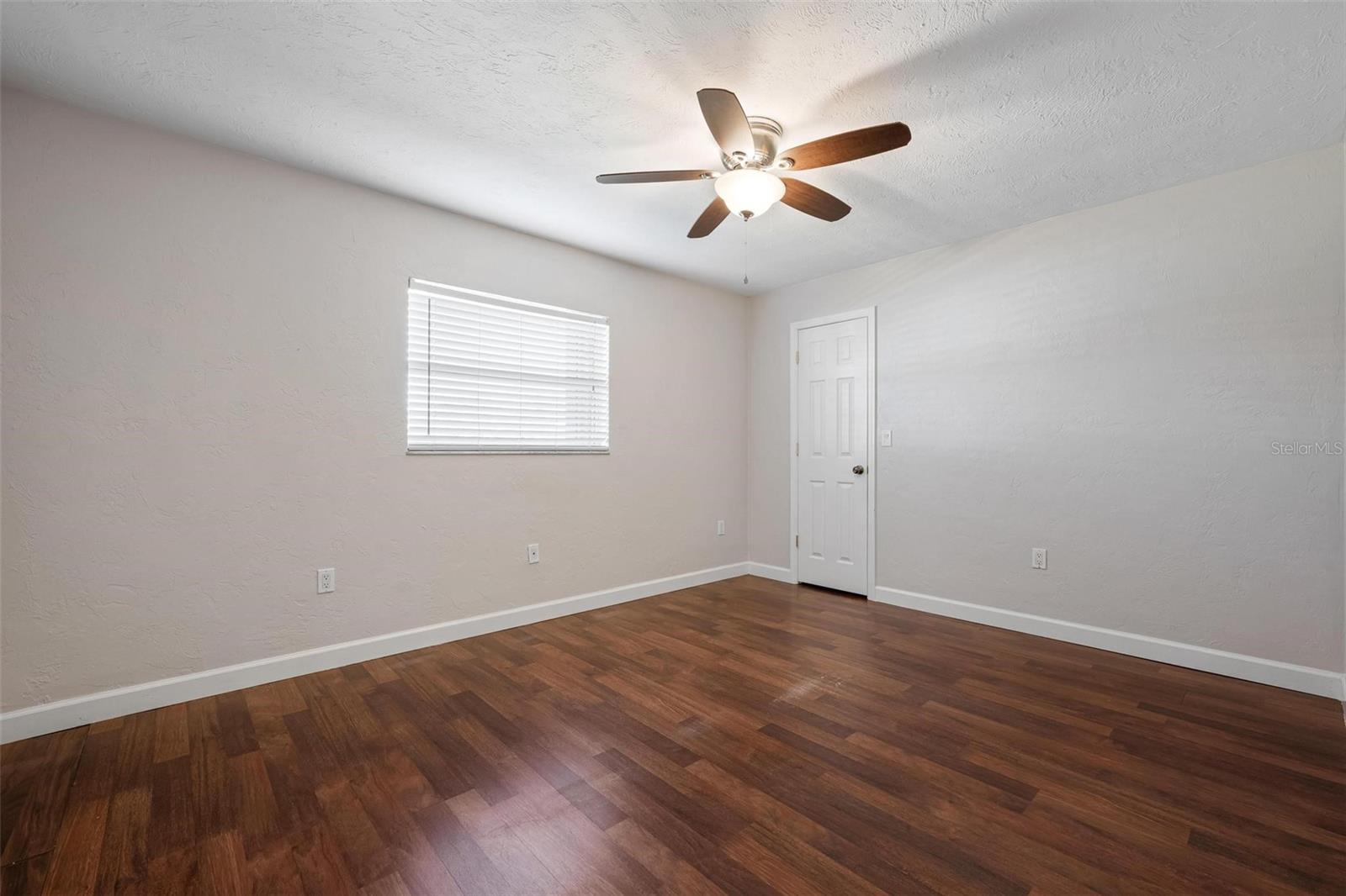 1011 Pine Forest Ct Property Photo 28