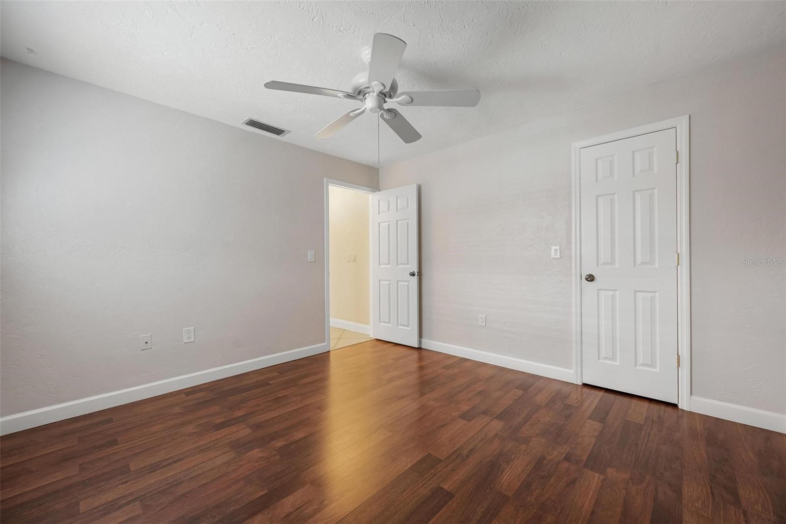 1011 Pine Forest Ct Property Photo 31