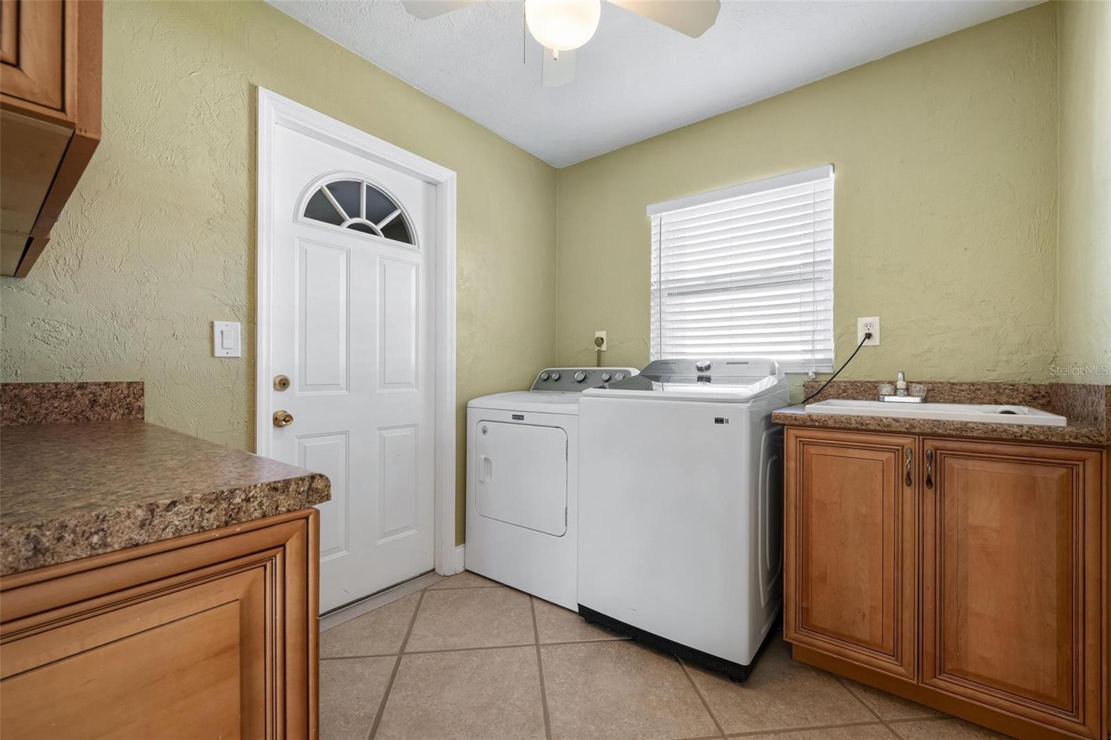 1011 Pine Forest Ct Property Photo 32
