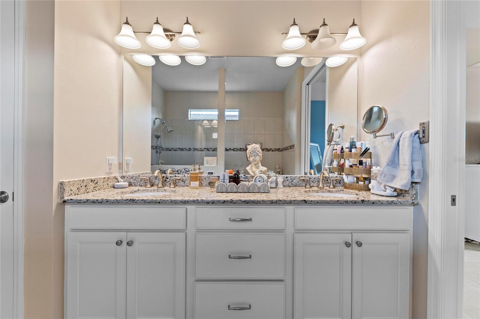 13825 Rinuccio St Property Photo 18