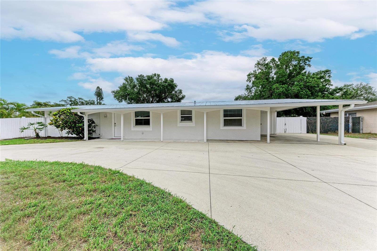 2714 DATURA ST Property Photo 1