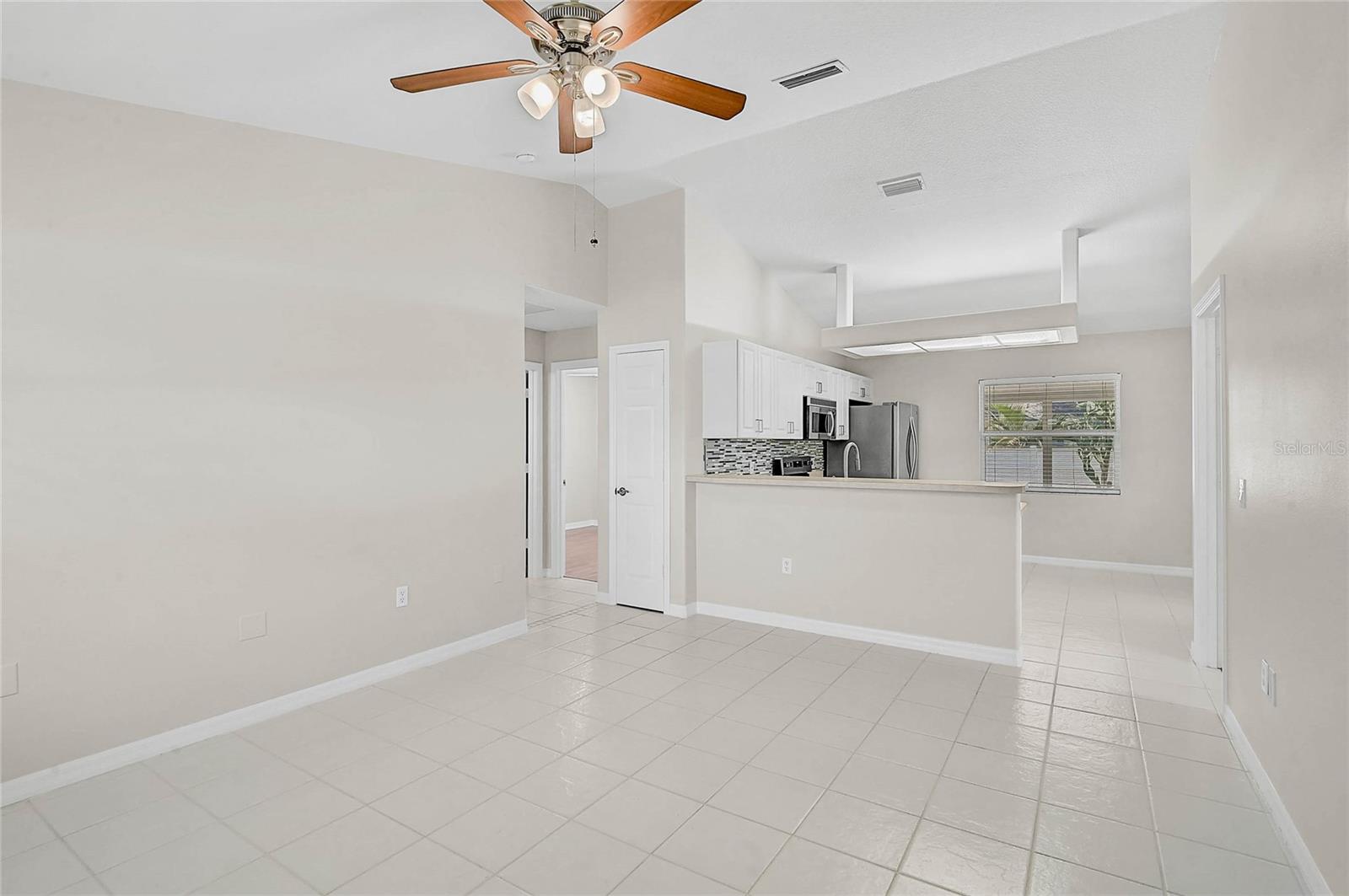 732 Nectar Rd Property Photo 3