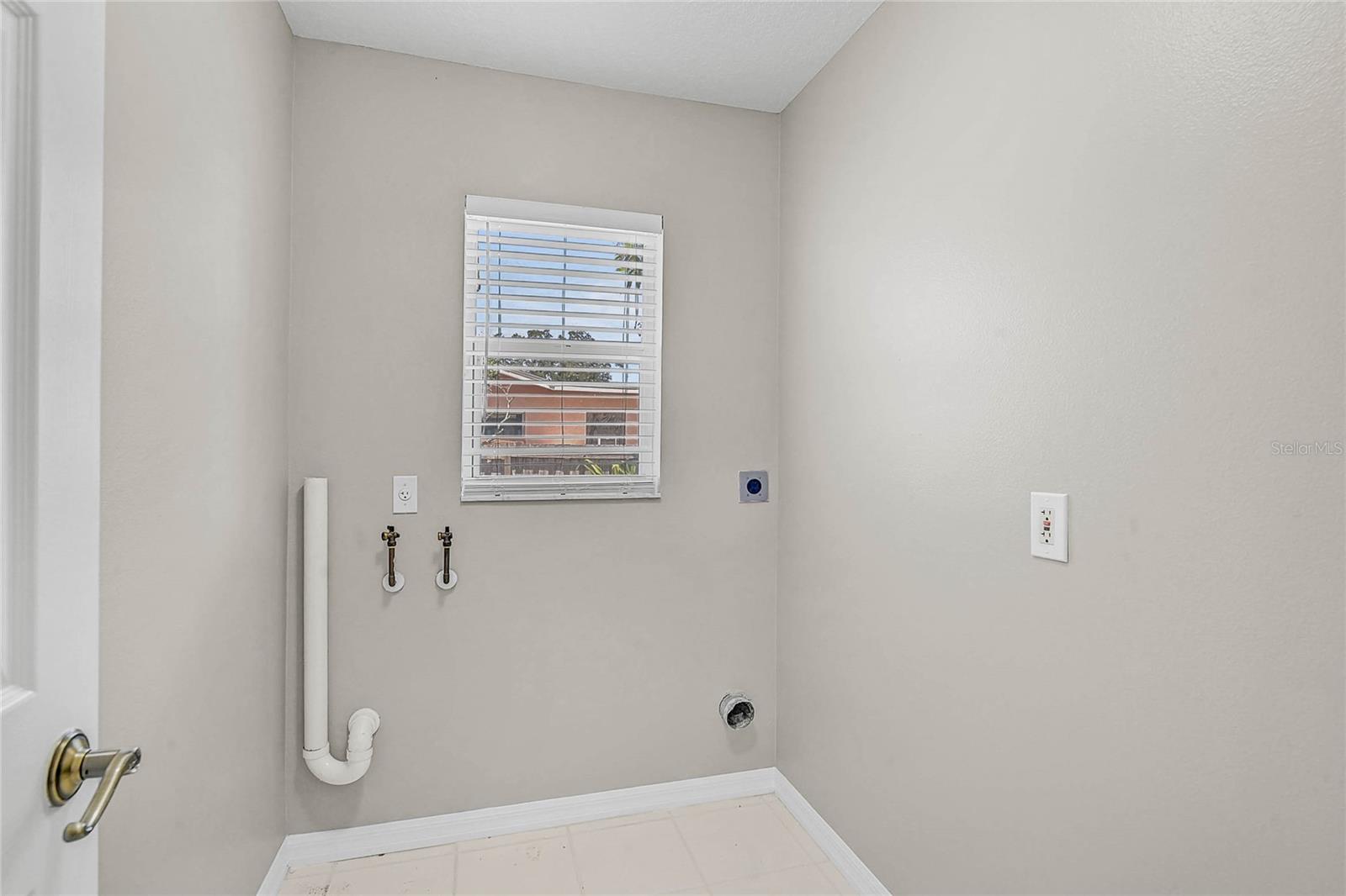 732 Nectar Rd Property Photo 16