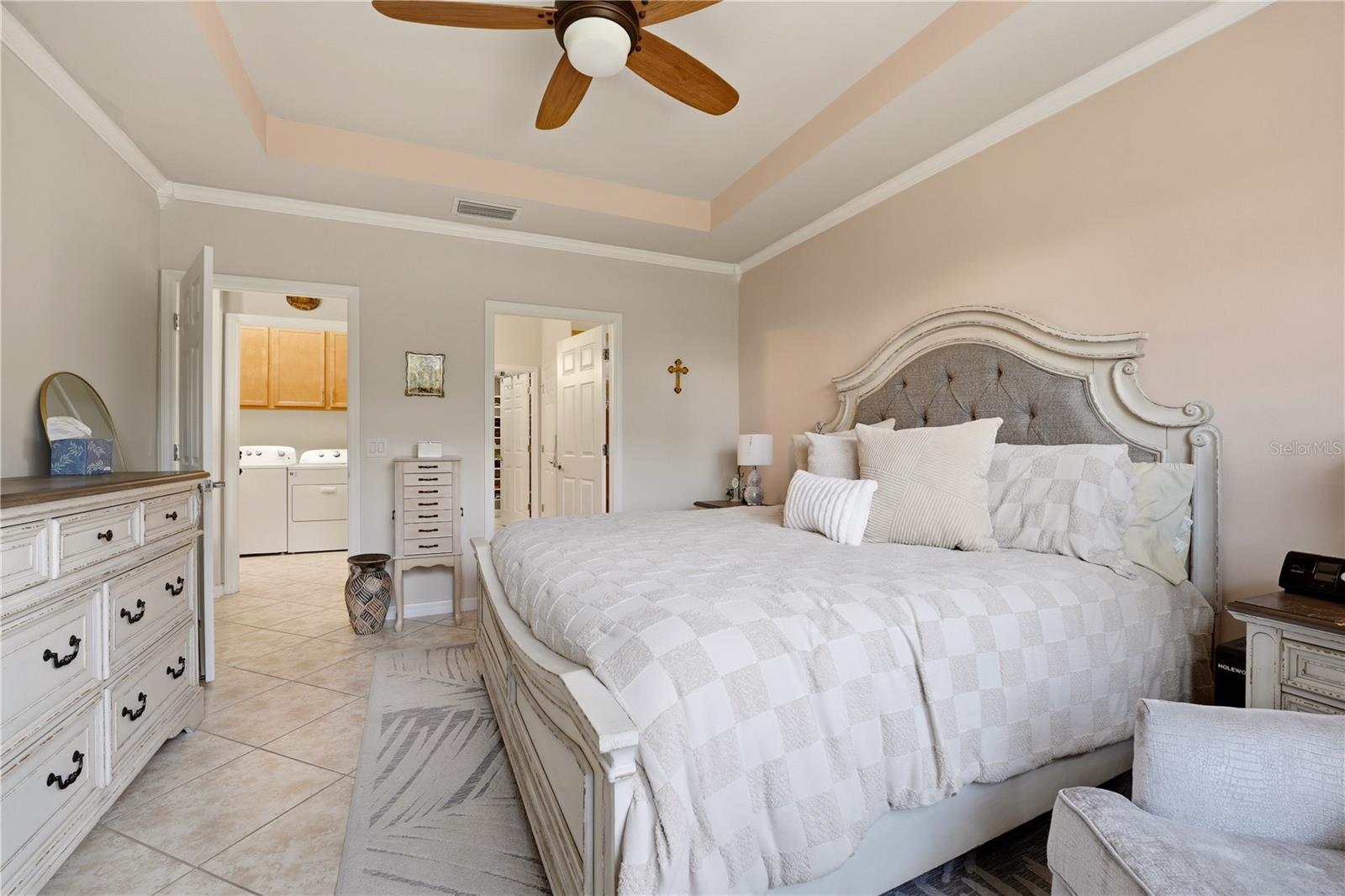 13920 Karina St Property Photo 10