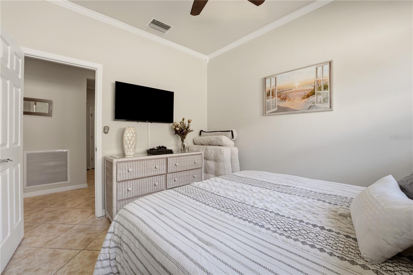 13920 Karina St Property Photo 17