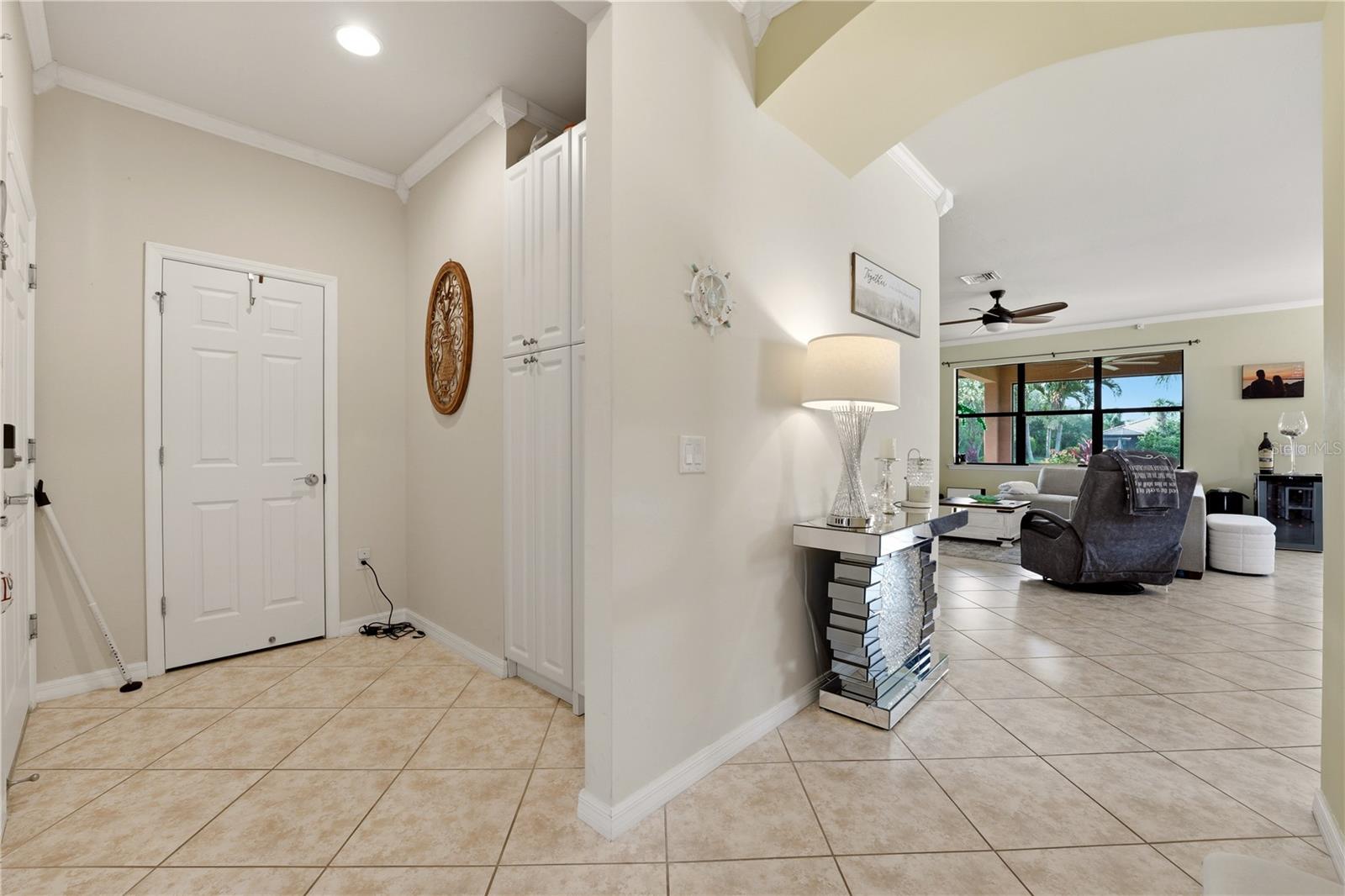 13920 Karina St Property Photo 19