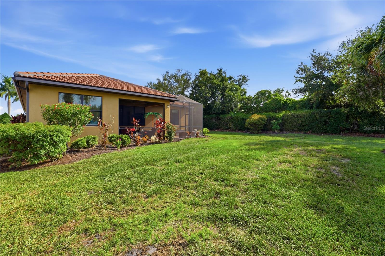 13920 Karina St Property Photo 27