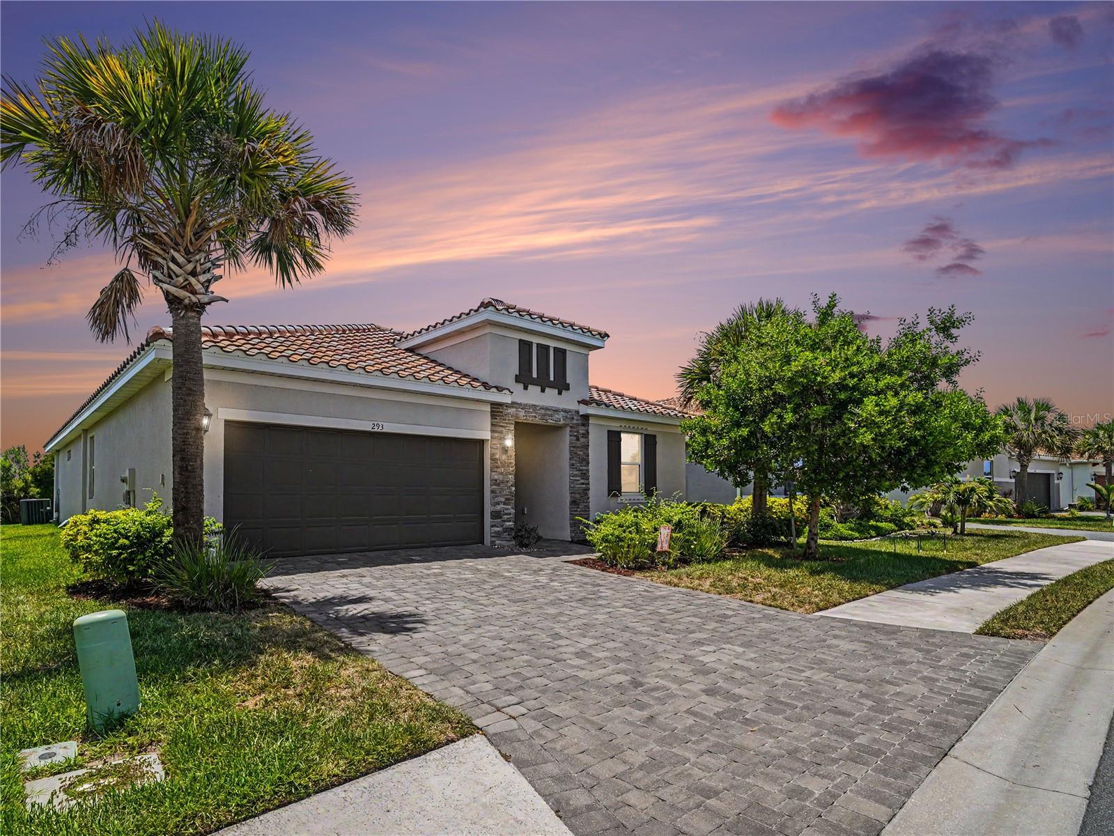 293 Daylily Blvd Property Photo 34