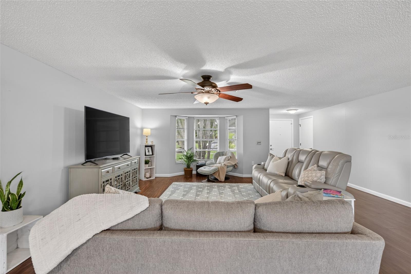 1226 Pine Needle Rd Property Photo 6