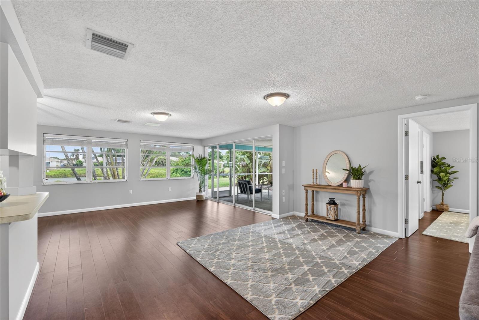 1226 Pine Needle Rd Property Photo 10