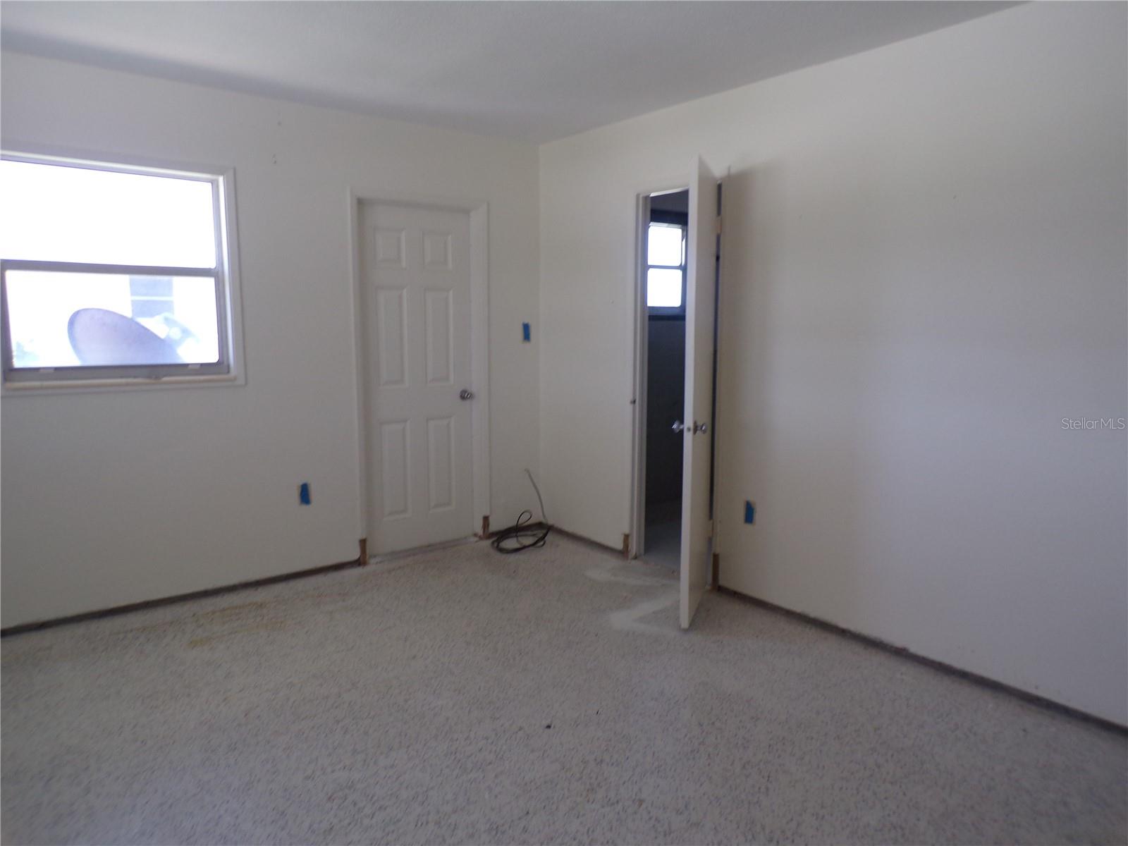 1124 Sunset Dr Property Photo 15