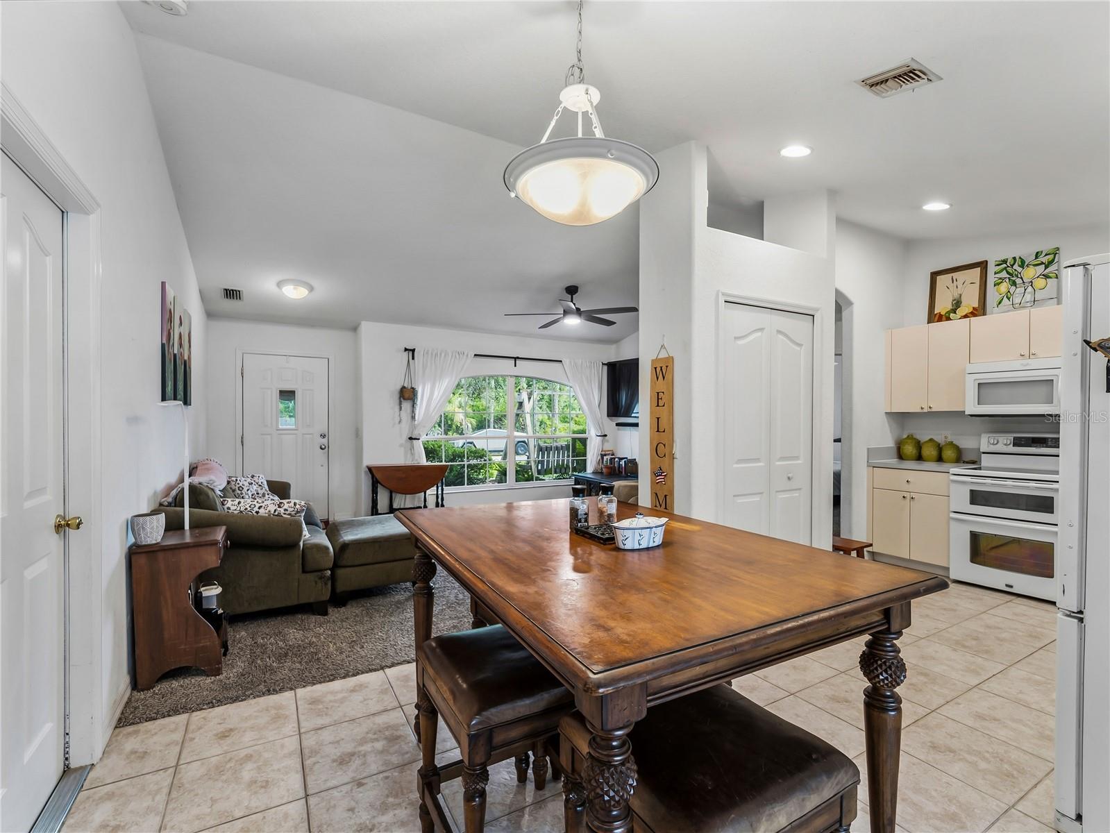 1768 Norvell Ave Property Photo 11