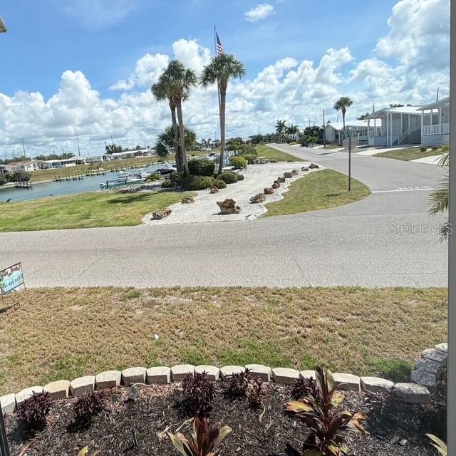 805 S Waterway Property Photo 3