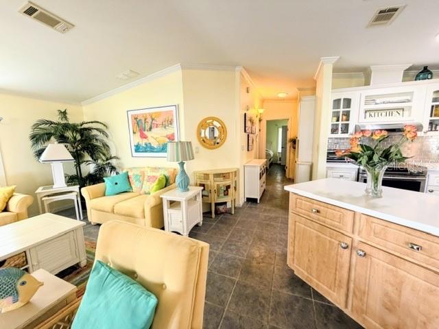 805 S Waterway Property Photo 6