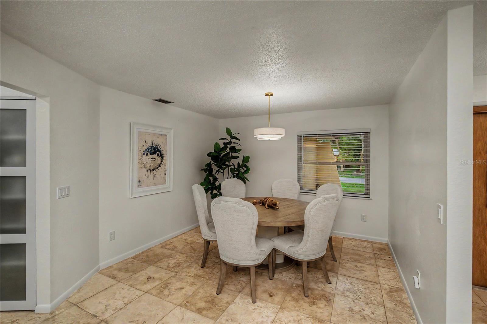 2199 Bendway Dr Property Photo 6