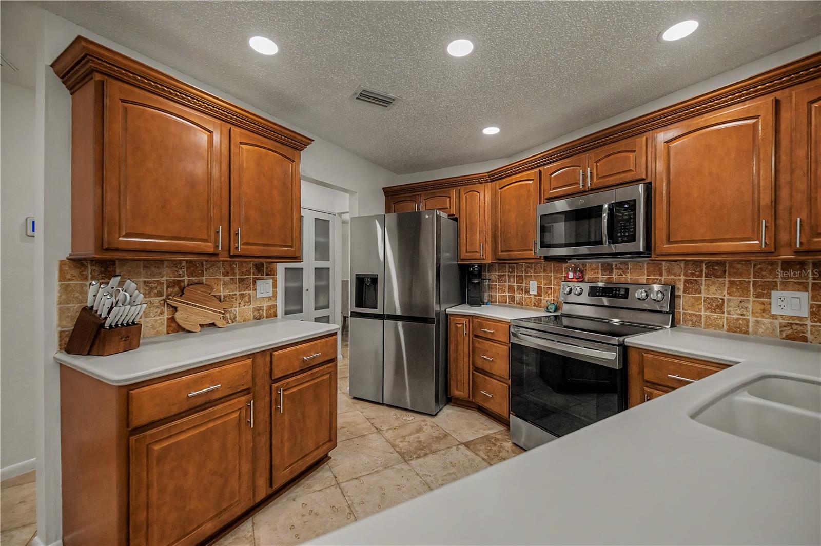 2199 Bendway Dr Property Photo 10