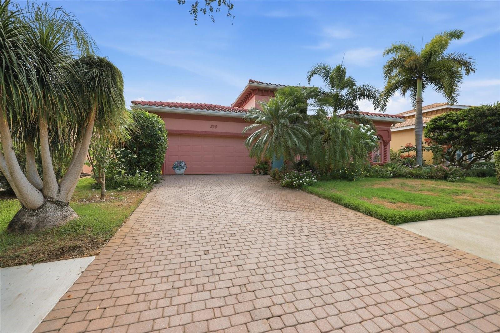 210 Rio Terra Property Photo 2