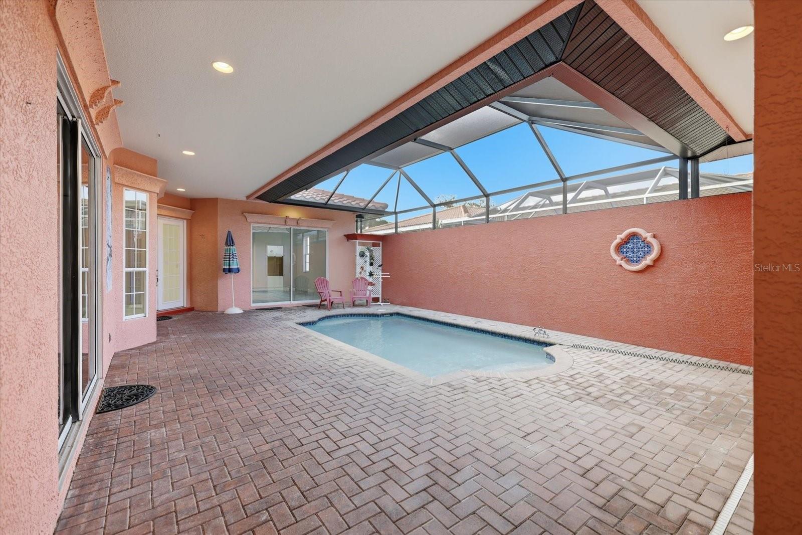 210 Rio Terra Property Photo 6