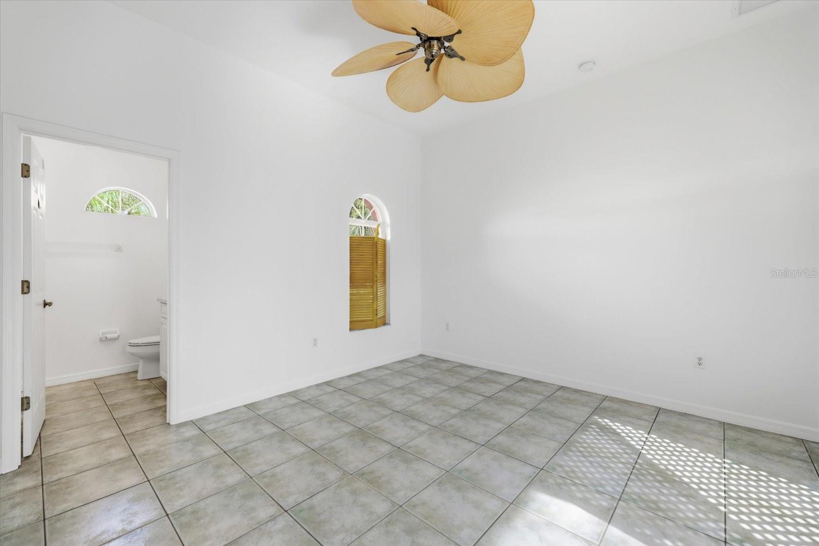 210 Rio Terra Property Photo 21