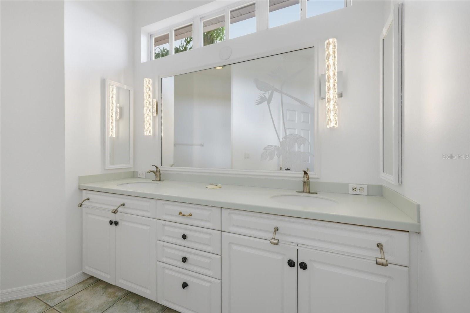 210 Rio Terra Property Photo 56