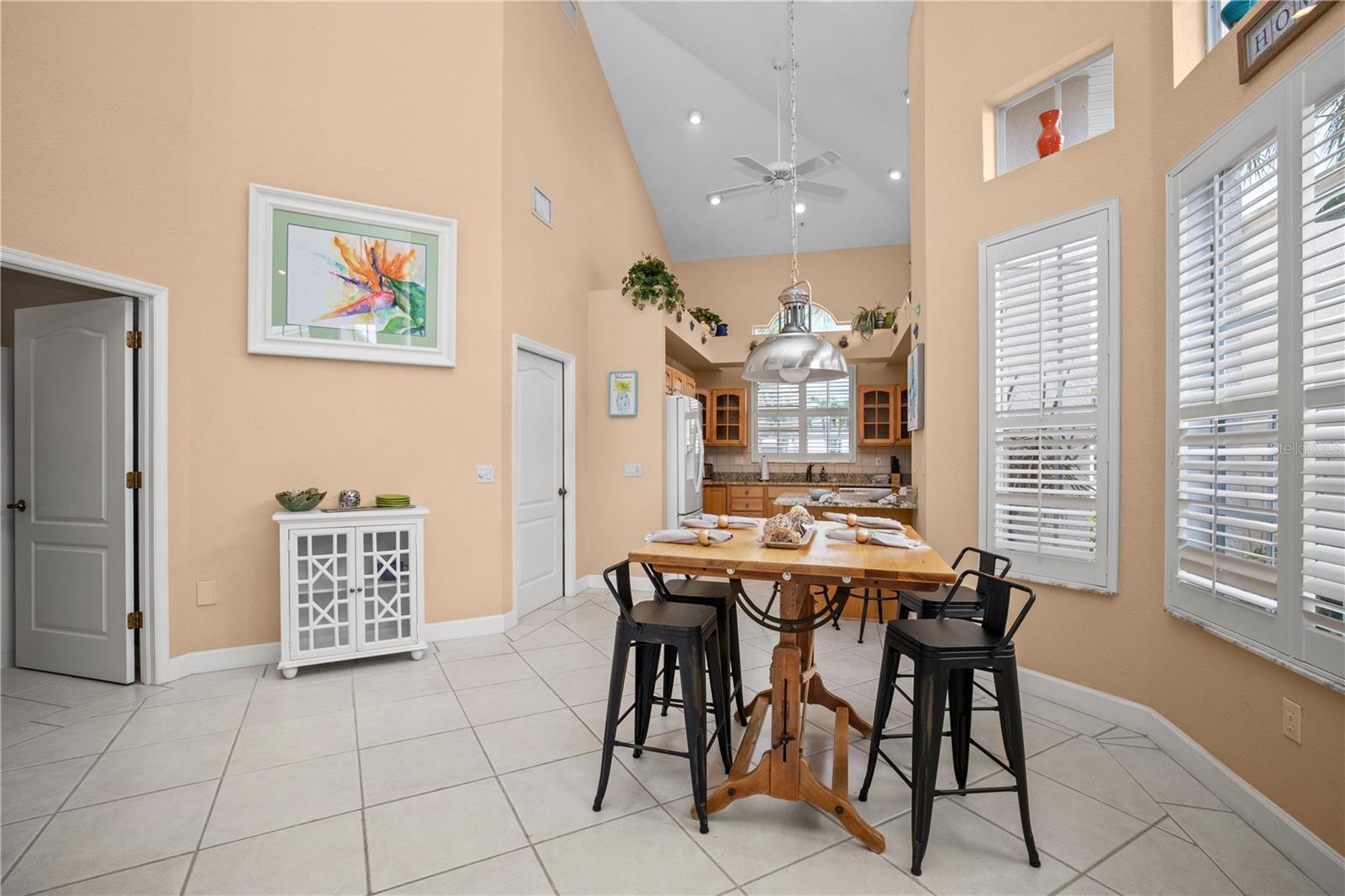 1217 Gorda Cay Ln Property Photo 18