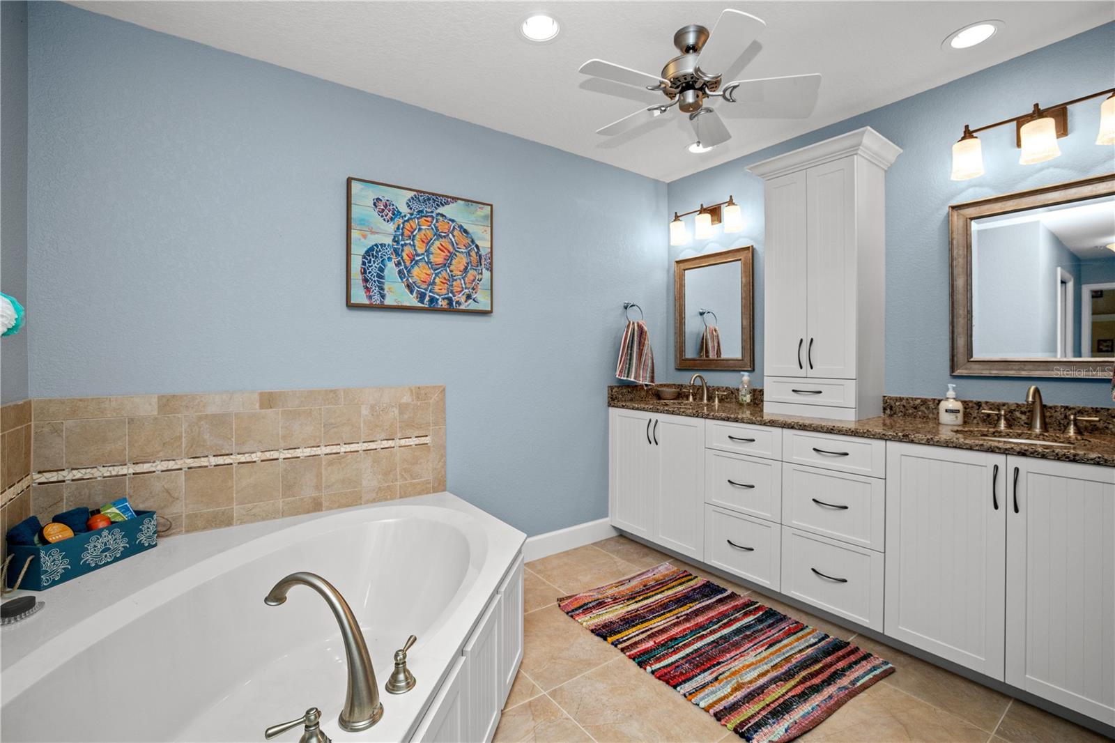 1217 Gorda Cay Ln Property Photo 25