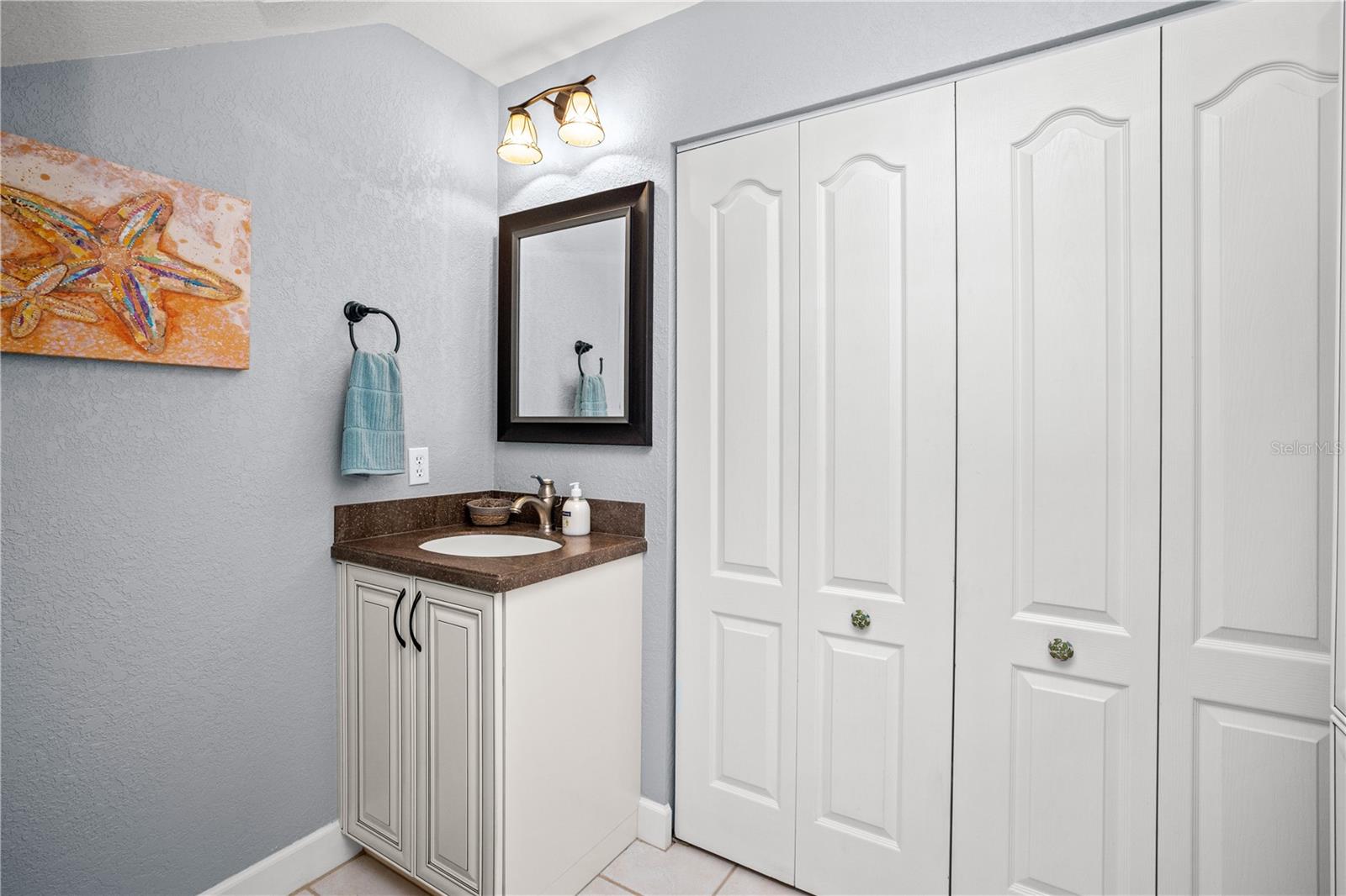 1217 Gorda Cay Ln Property Photo 28