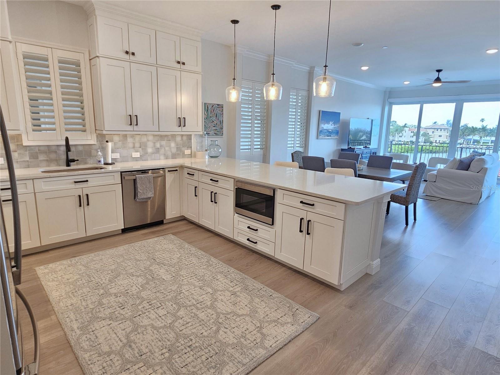 503 Tamiami Trl N #301 Property Photo 6