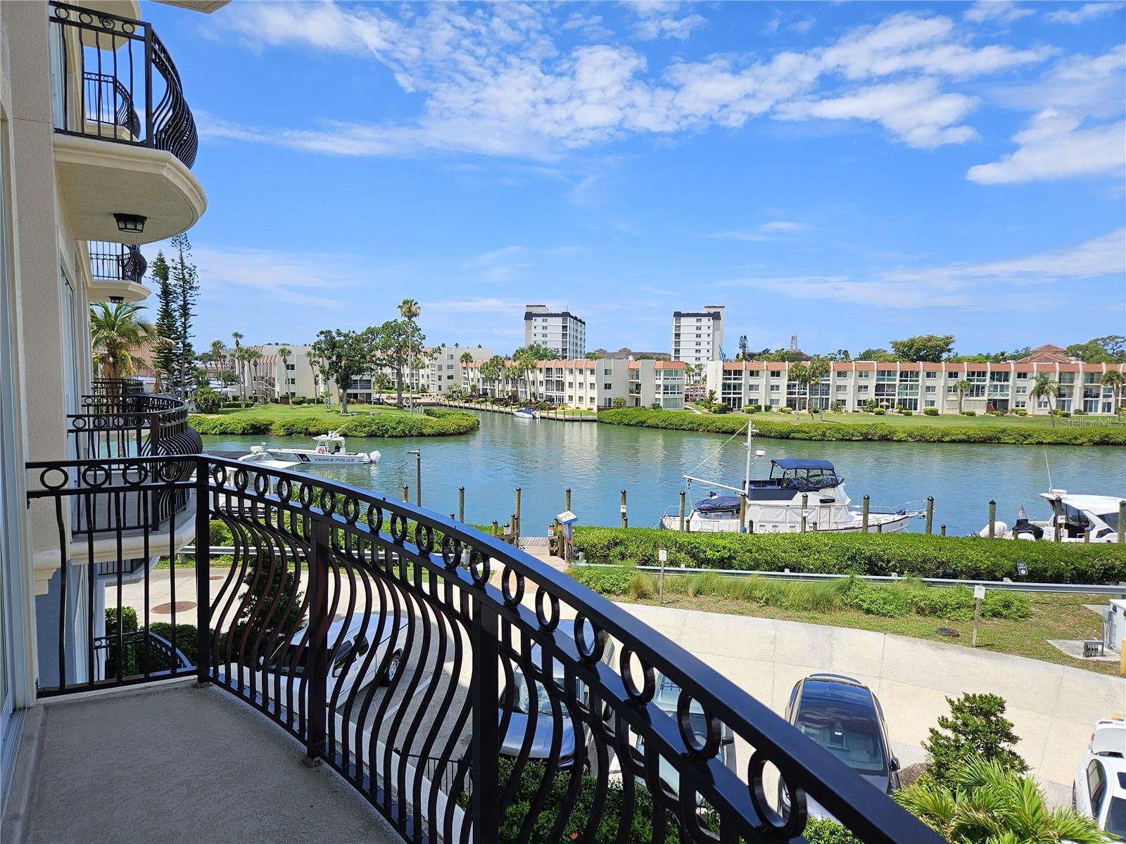 503 Tamiami Trl N #301 Property Photo 17