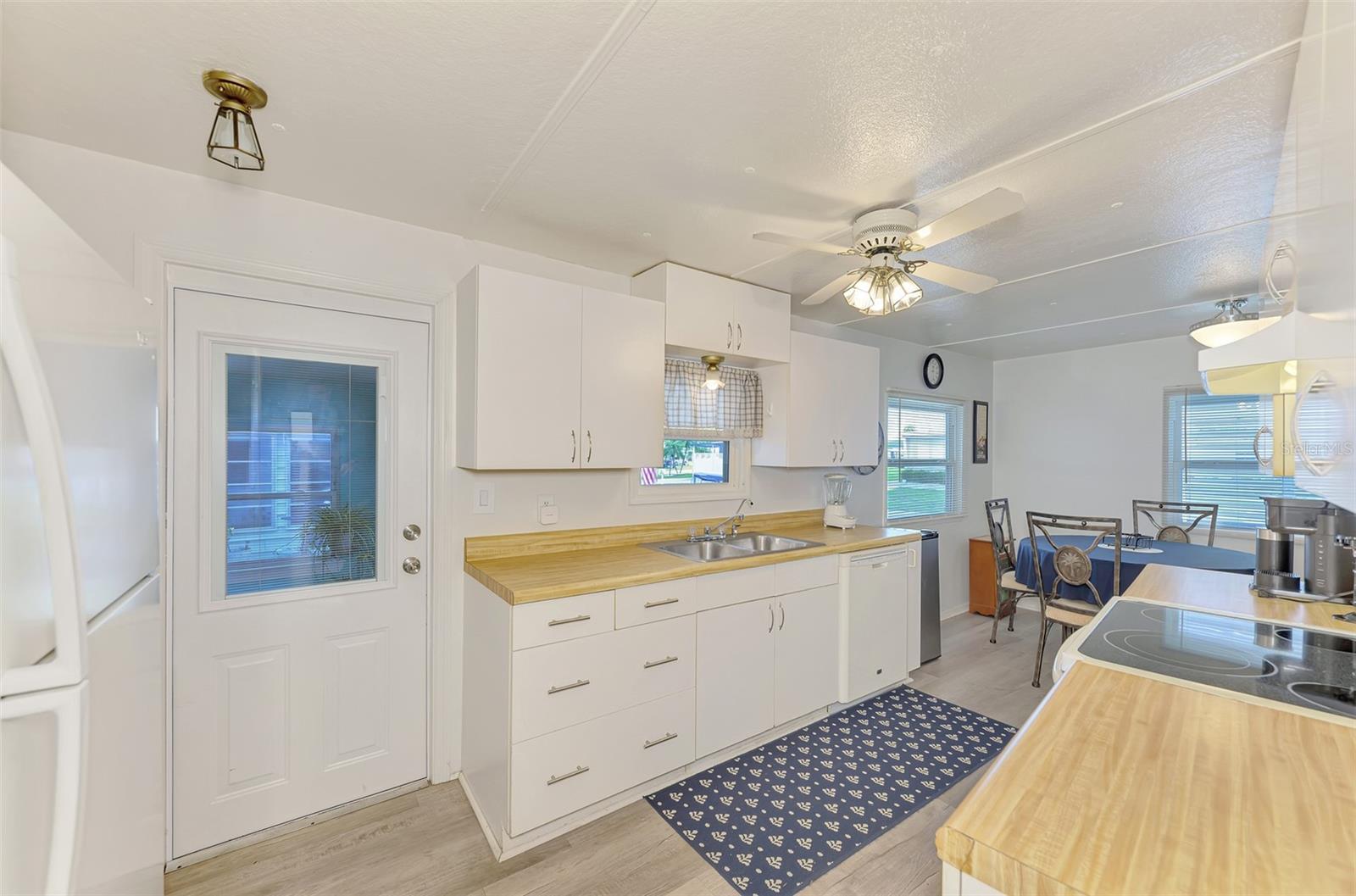 6639 Vista Ln Property Photo 8