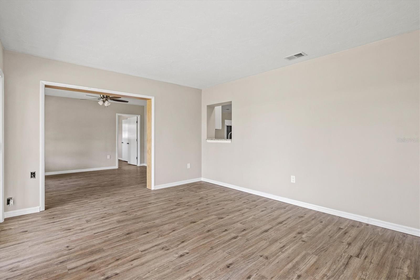 106 Aurora St E Property Photo 25