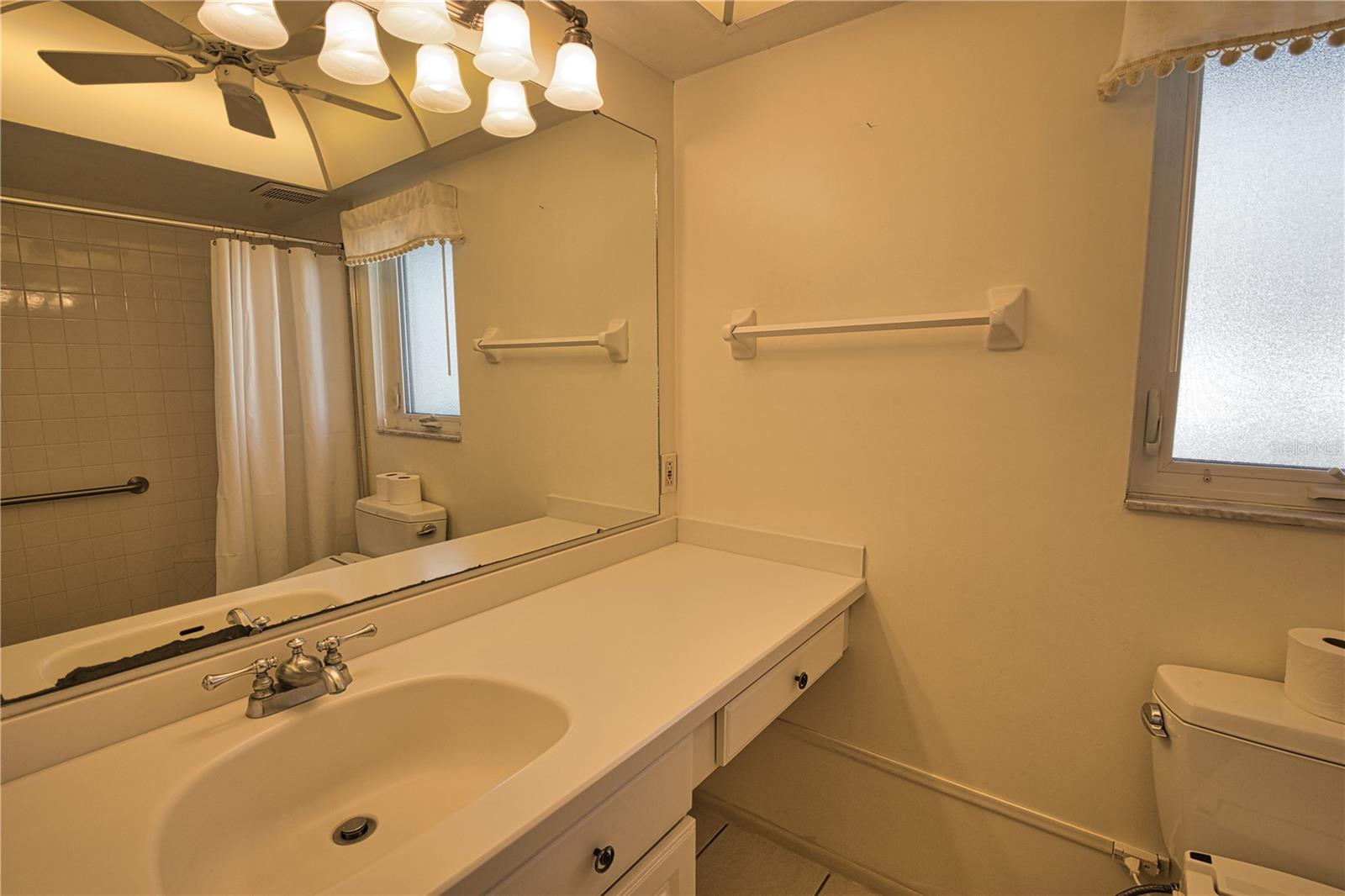 902 Pinehurst Ln Property Photo 21