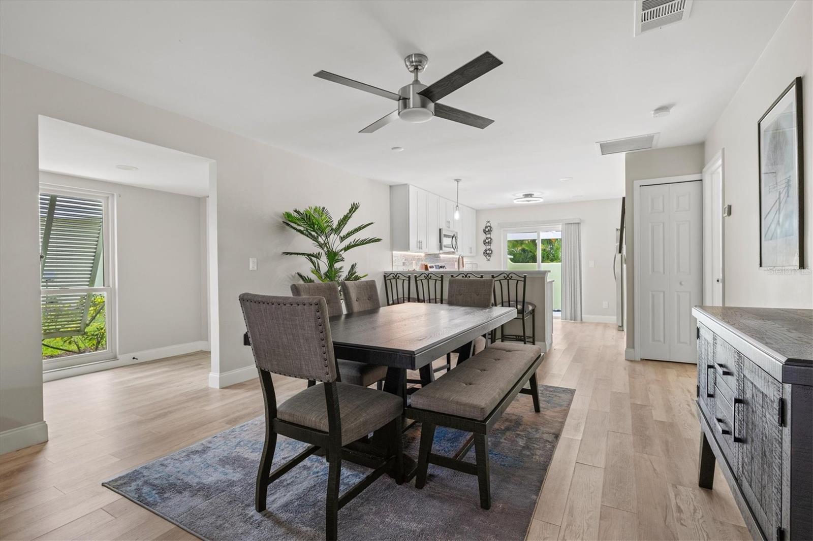 316 Wexford Ter #167 Property Photo 6