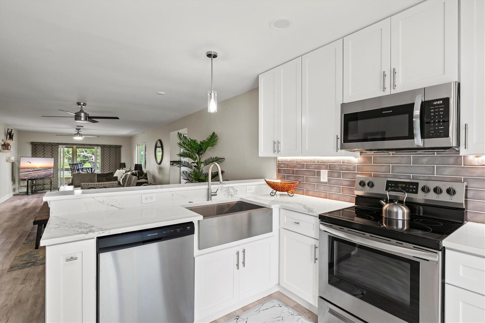 316 Wexford Ter #167 Property Photo 12