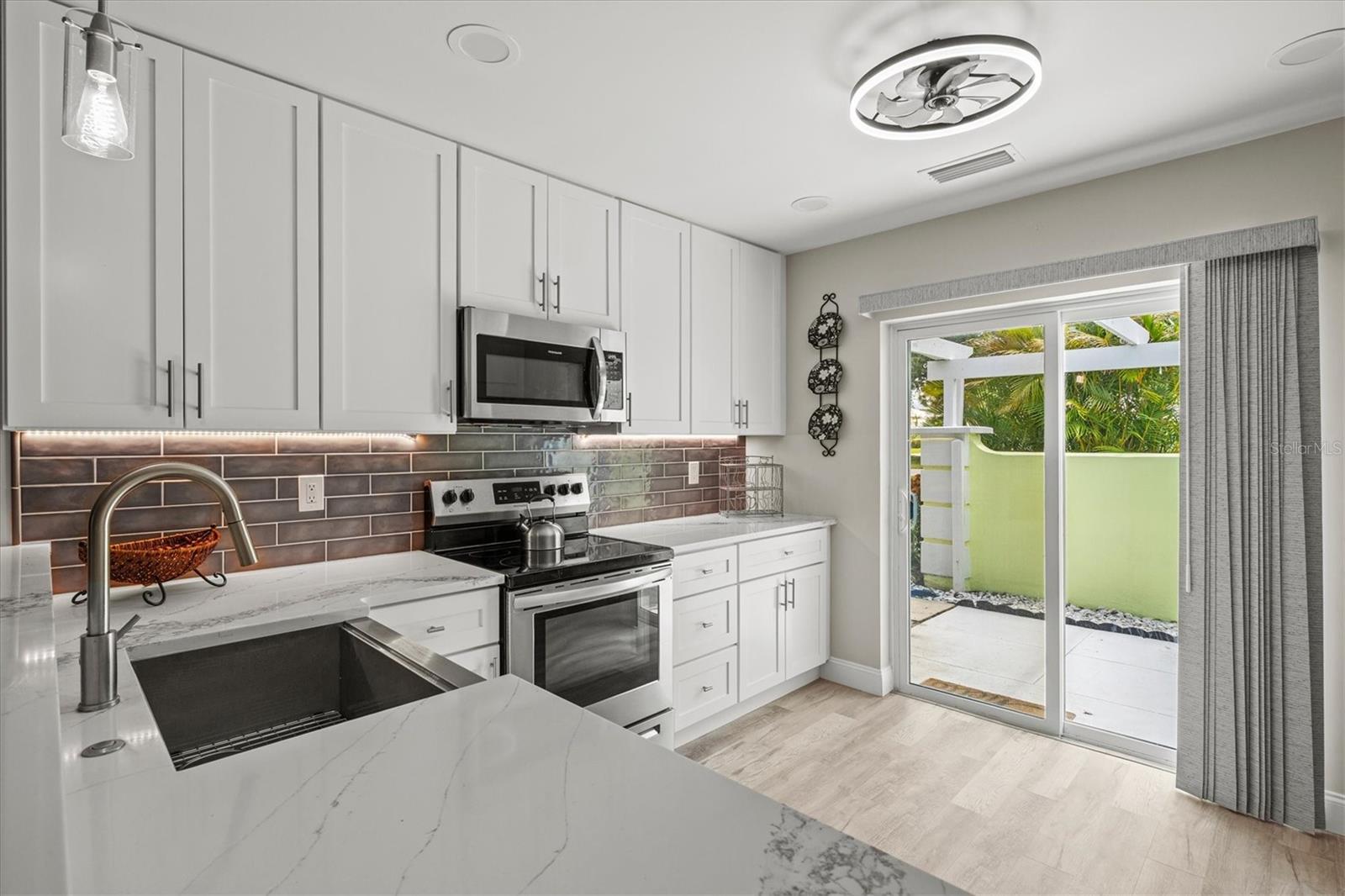 316 Wexford Ter #167 Property Photo 15