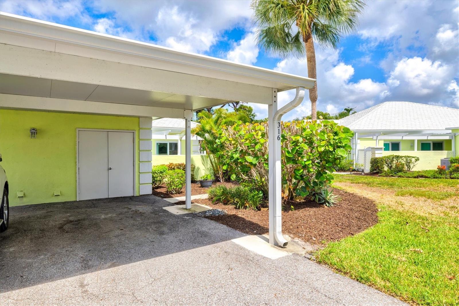 316 Wexford Ter #167 Property Photo 35