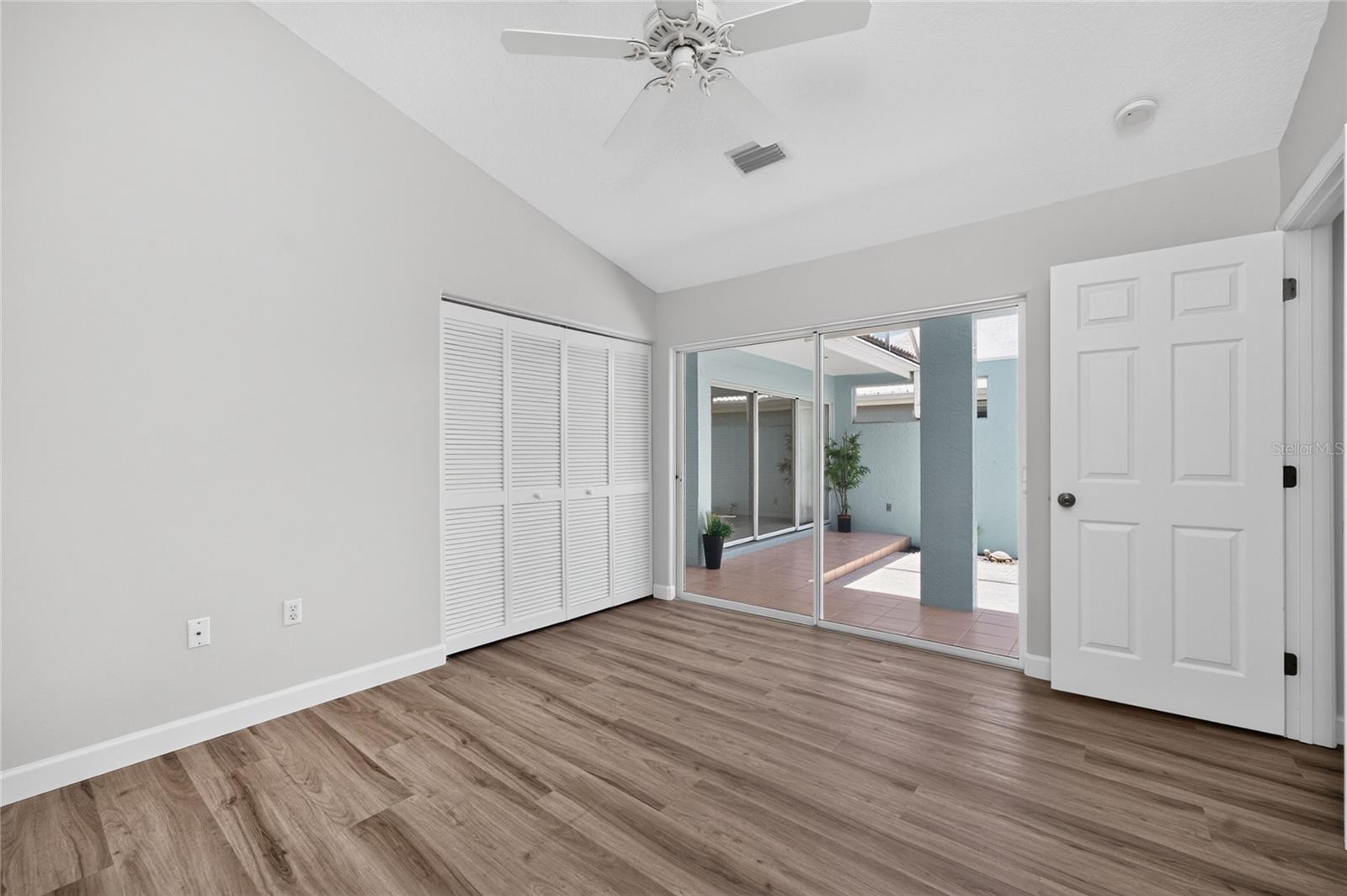 1251 Harbor Town Way Property Photo 28