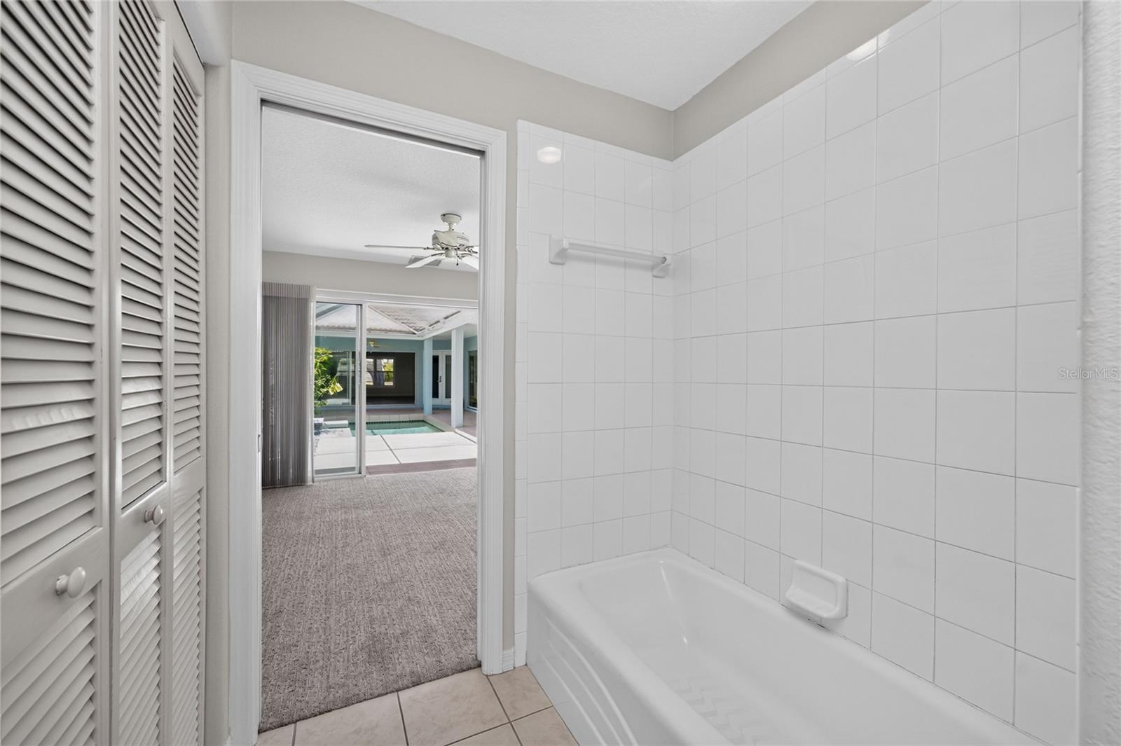 1251 Harbor Town Way Property Photo 35