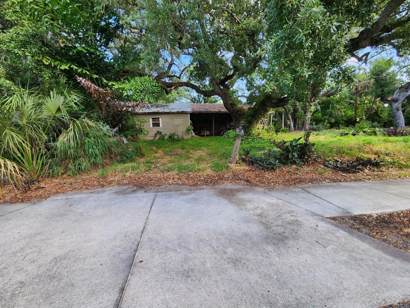 Shamrock Dr Property Photo 1