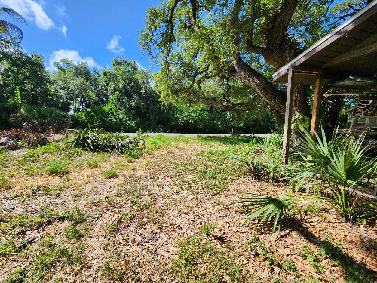Shamrock Dr Property Photo 3