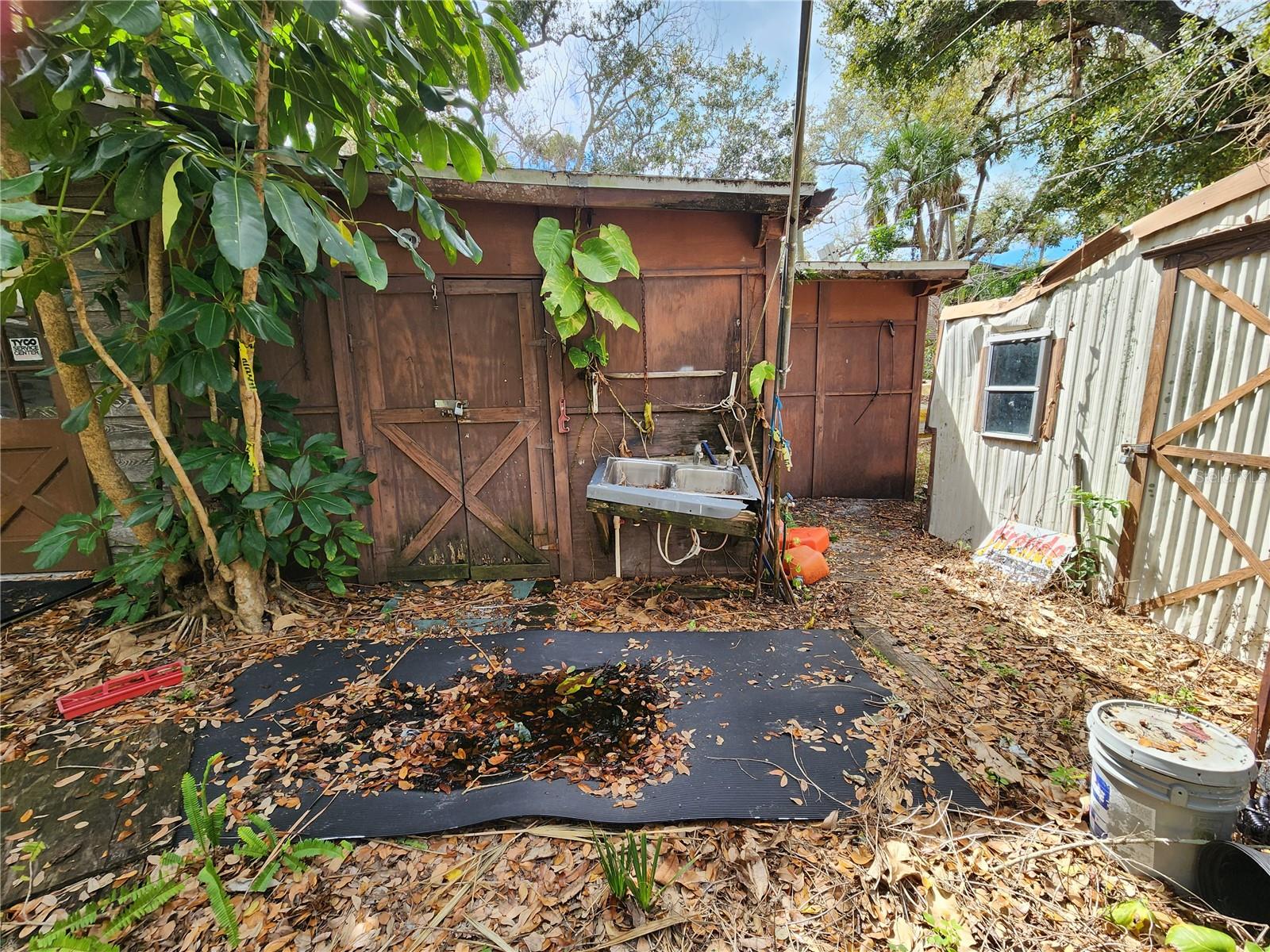 Shamrock Dr Property Photo 24