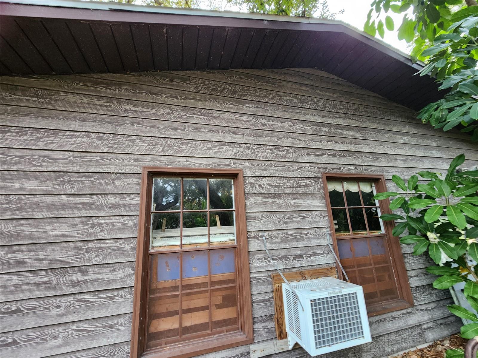 Shamrock Dr Property Photo 36