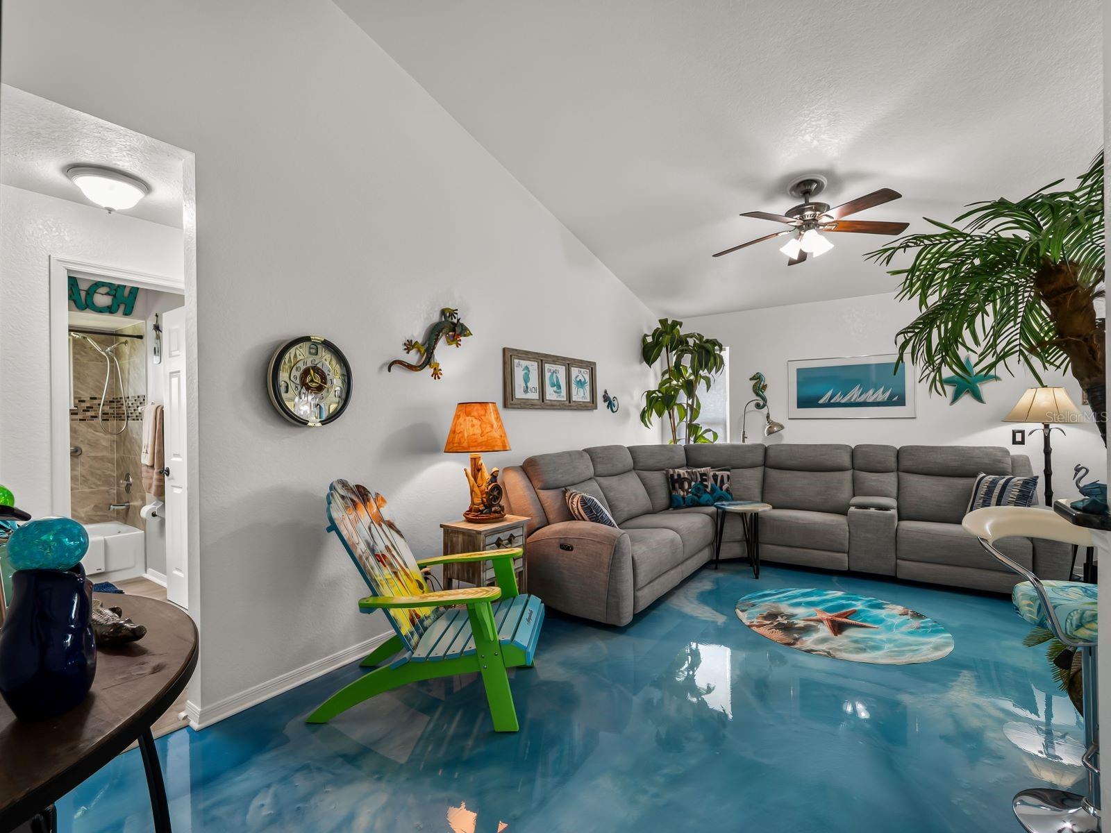 120 Cuiaba Dr Property Photo 3