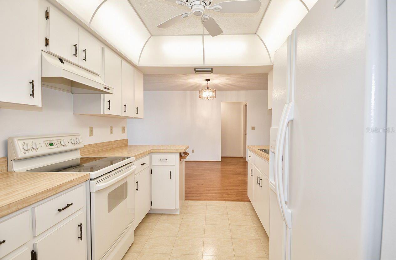1379 Everest Rd Property Photo 3